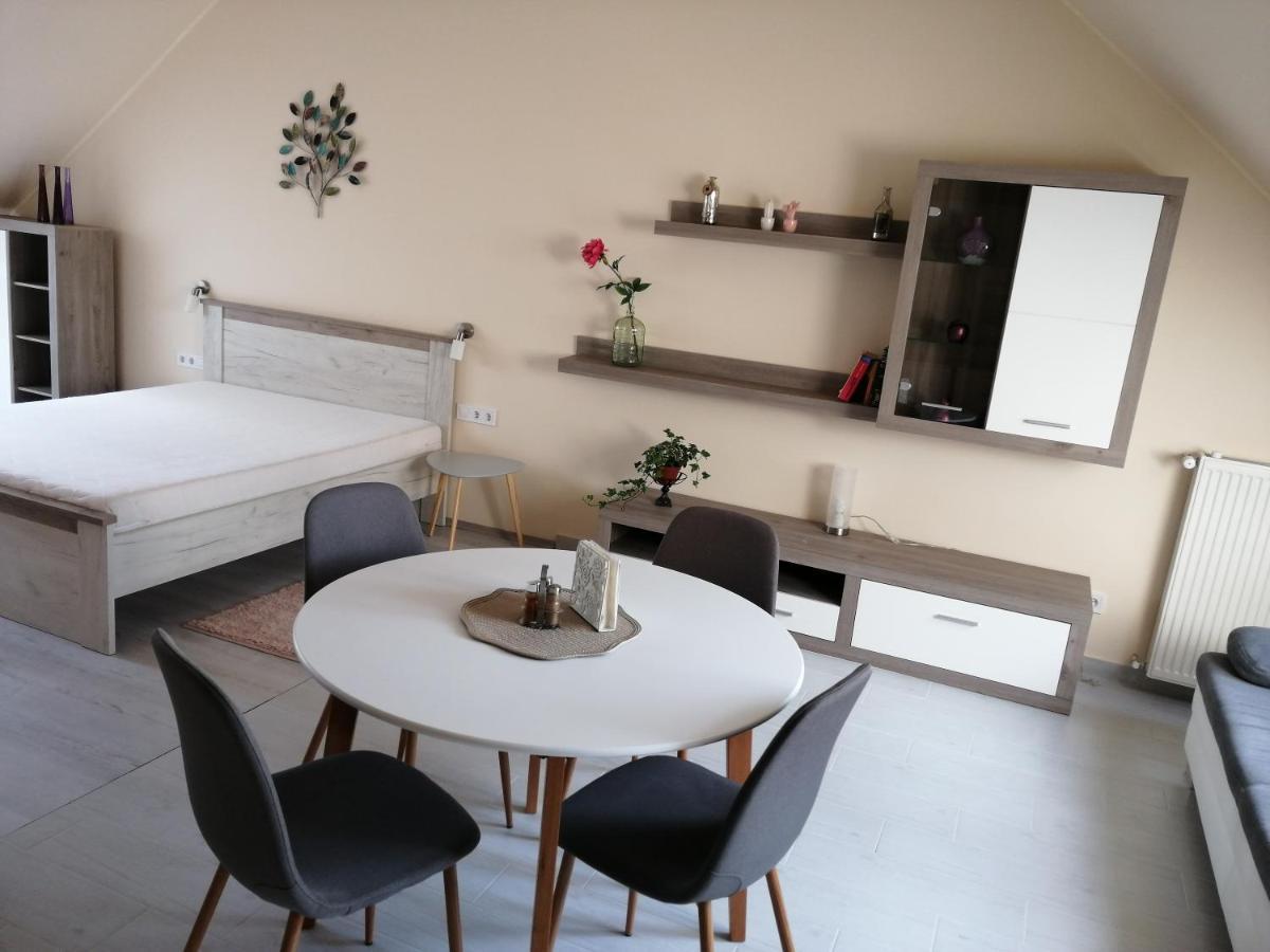 Gardencity Apartmanhaz Győr Exterior foto