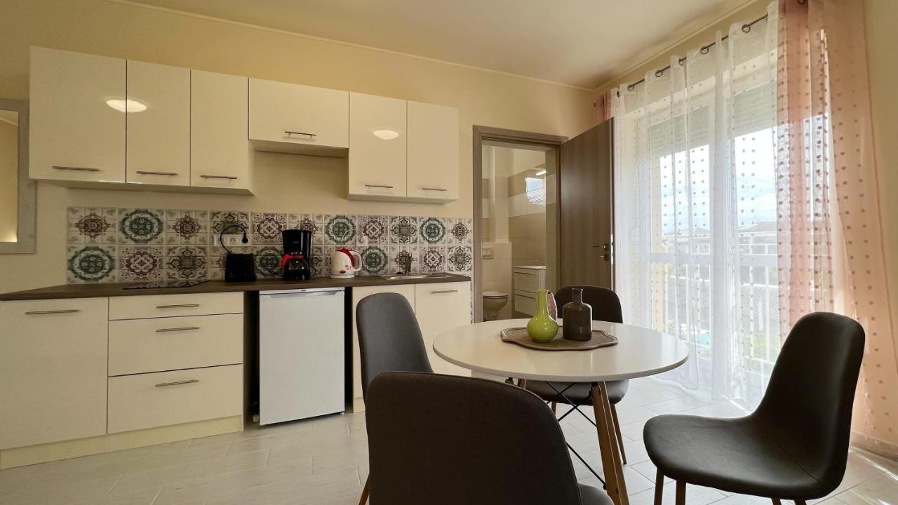 Gardencity Apartmanhaz Győr Exterior foto