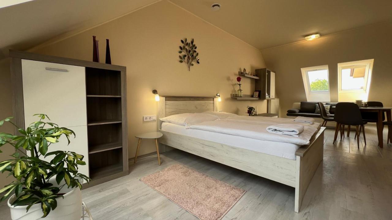 Gardencity Apartmanhaz Győr Exterior foto