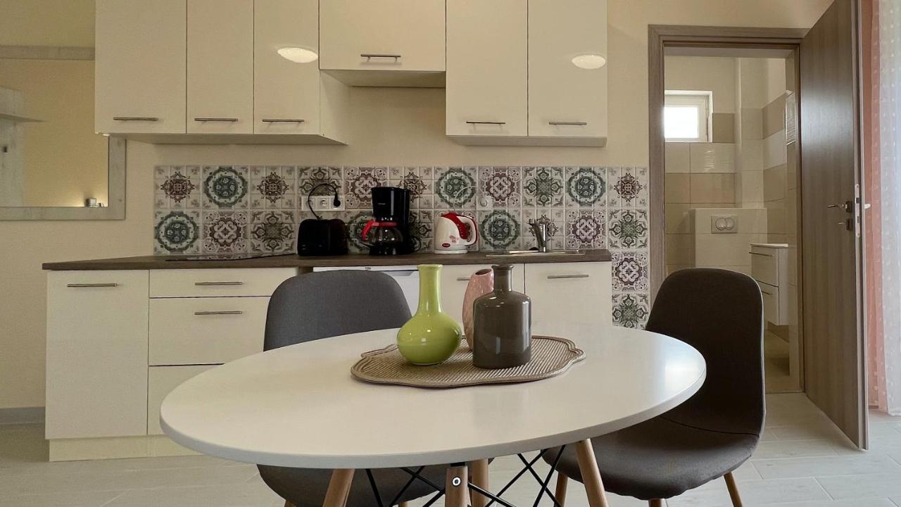 Gardencity Apartmanhaz Győr Exterior foto